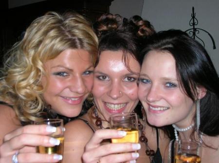 les trois dr&ocirc;les de dame !